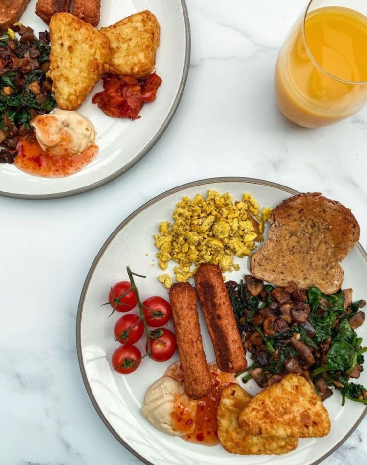 Full english vegan breakfast ideas. How to level up your brunch. 