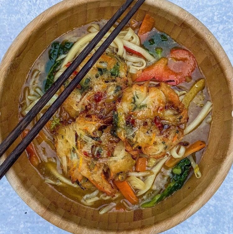 Vegan Ramen is one of my go-to recipes for a super filling and speedy to make meal. ⁣Plus here are 6 ideas of vegan ramen toppings you can add to take your dish to the next level and mix it up! Vegetable Tempura Marks and Spencer.